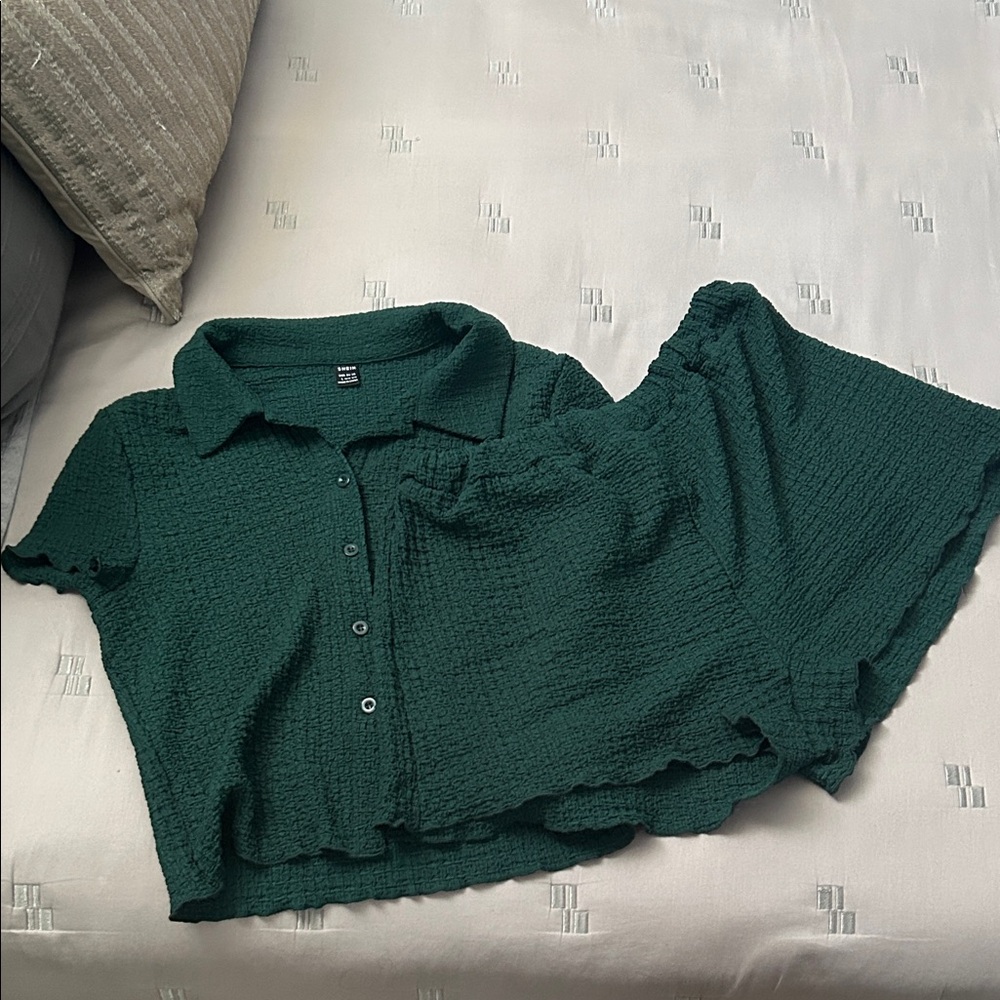 SHEIN Emerald Textured Button-Up Short Set